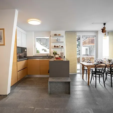 דירה Modern With Matterhorn View